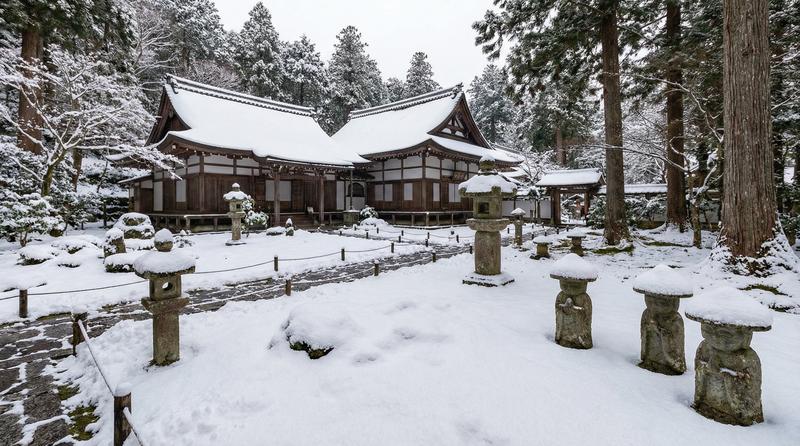 雪中的大原三千院